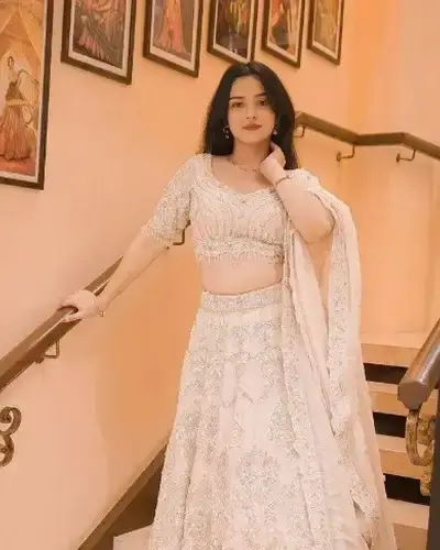 Escort Lunkaransar